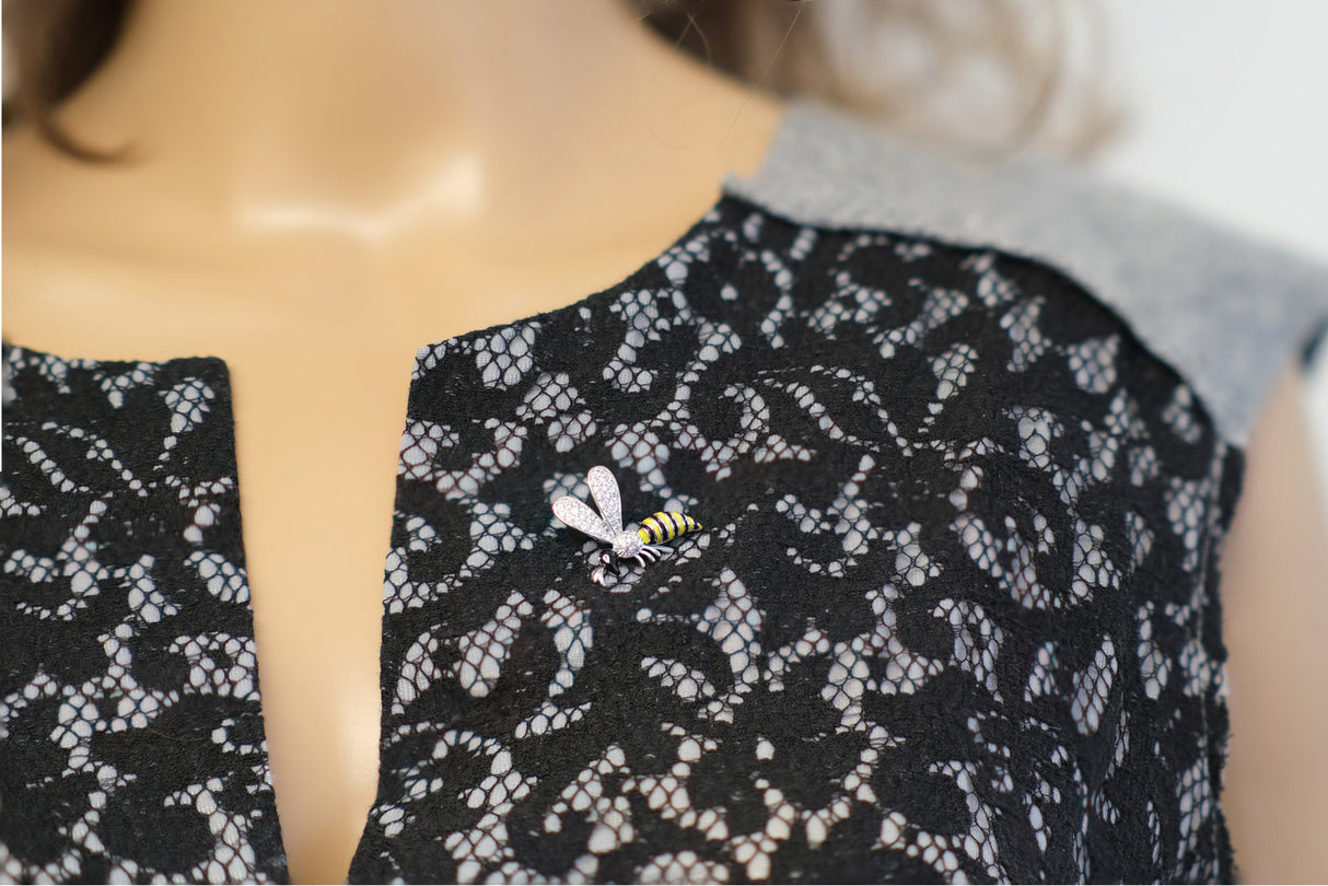 Pin-on brooch, bee with stars, medium size, fashion jewelry in a bee design