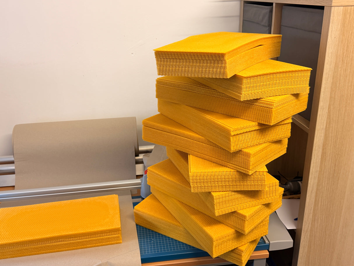 Mittelwände gegossen aus Analysiertem reinem Bienenwachs Seuchenfrei Pestizidfrei