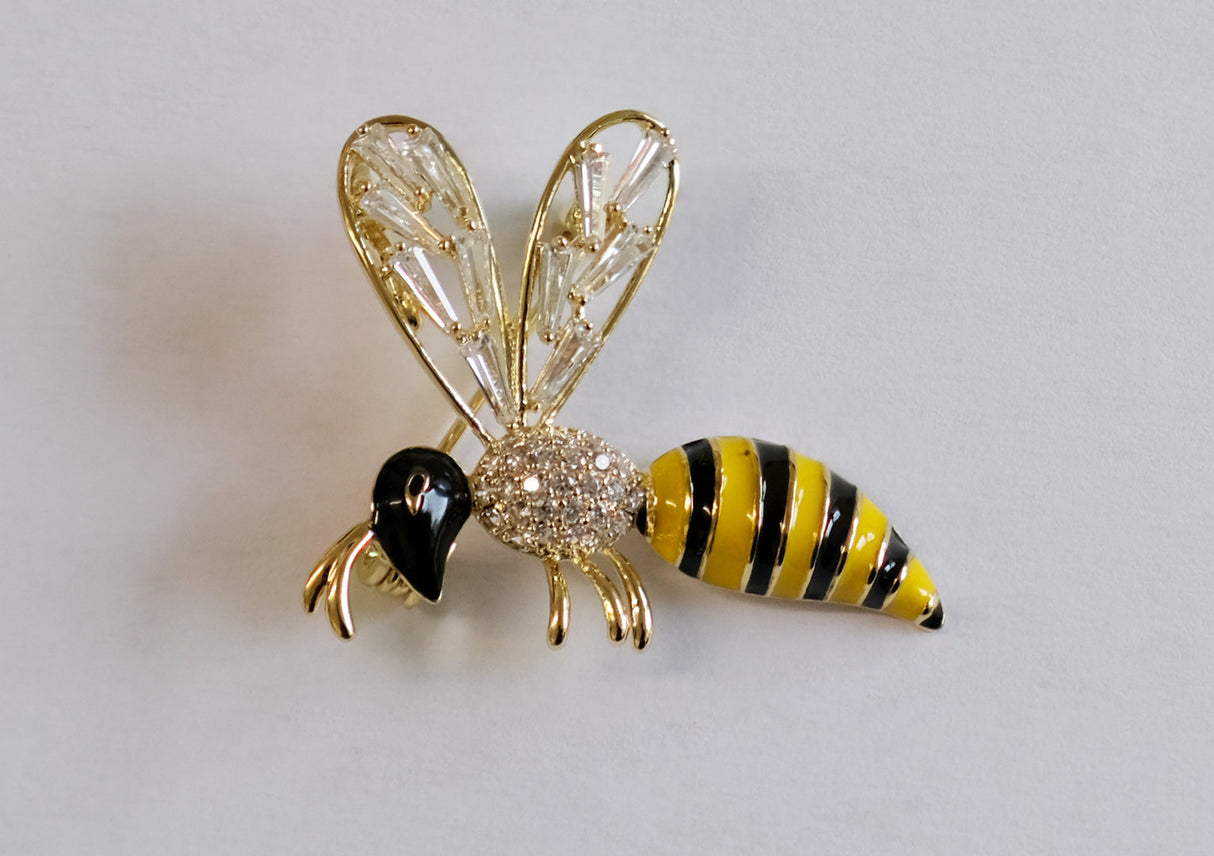 Large bee brooch with stars, fashion jewelry in a bee design