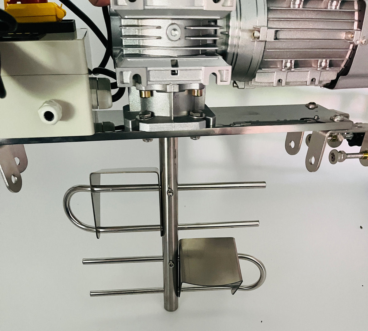 Honey stirrer, stirring system for 40kg buckets of honey, creaming honey, beekeeping honey