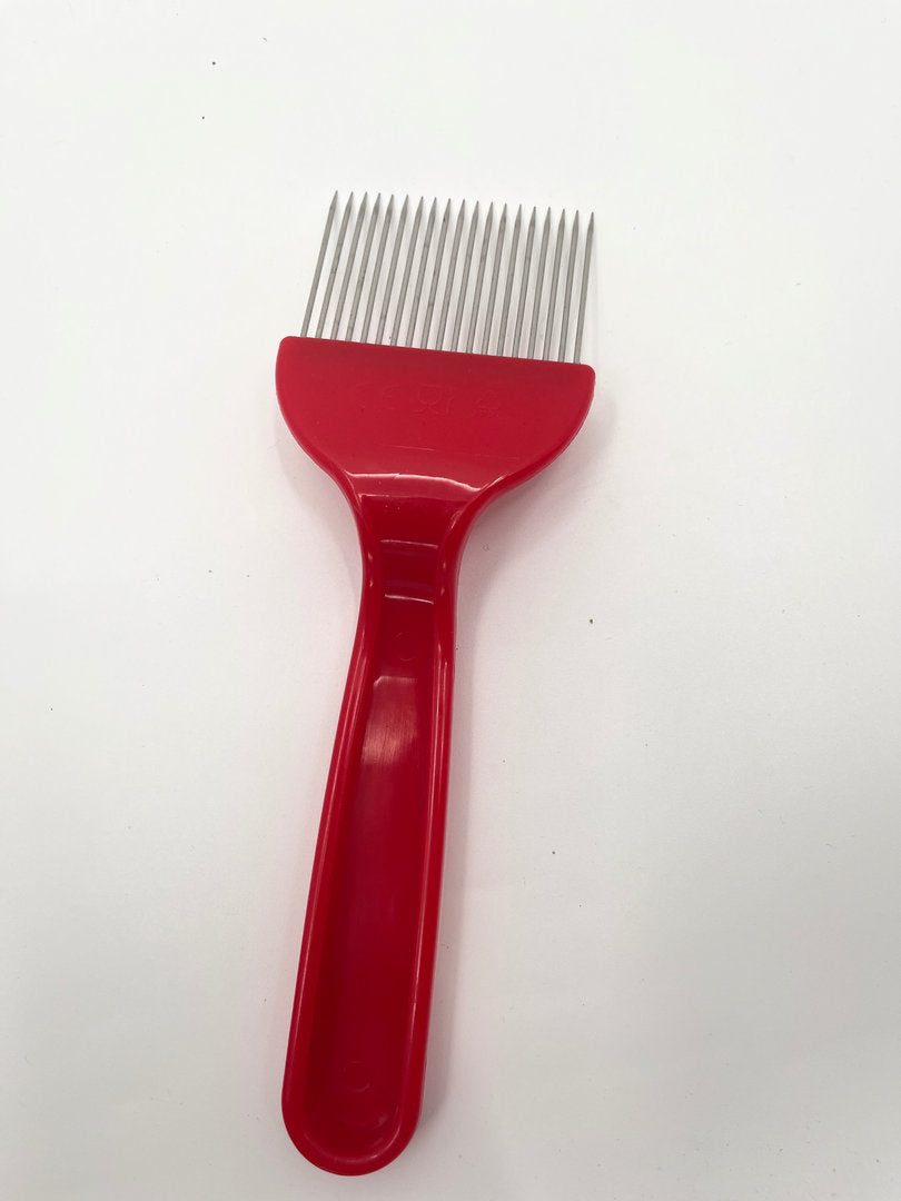 Uncapping fork, red, straight needles for uncovering honeycombs