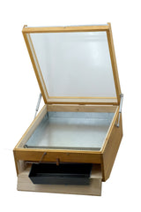 Solid and durable wooden solar wax melter for 2 Zander, Dadant, and German standard frames
